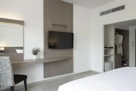 Centara Life Cha-Am Beach Resort Hua Hin - 75