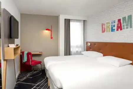 ibis Styles Chartres - 23