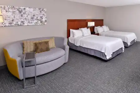 Courtyard Marriott Laredo - 34