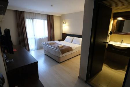 Ustun Alsancak - 38