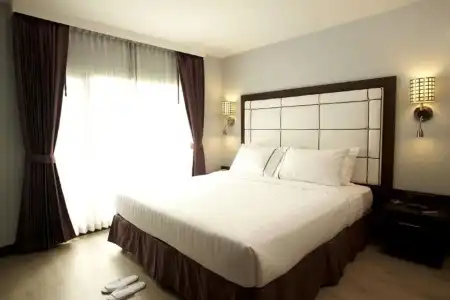 Sukhumvit Suites - 92