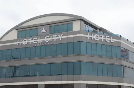 City - 0