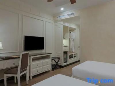 Anik Palace - 70