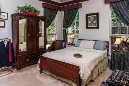 Woodrow House Bed & Breakfast - 24