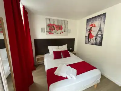 Hôtel De Bordeaux - 17