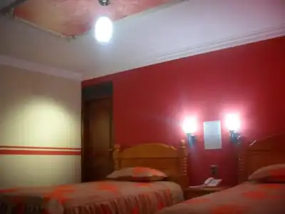 Hostal Corona Blanca - 6