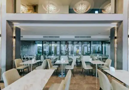 Arista Ubon - 9