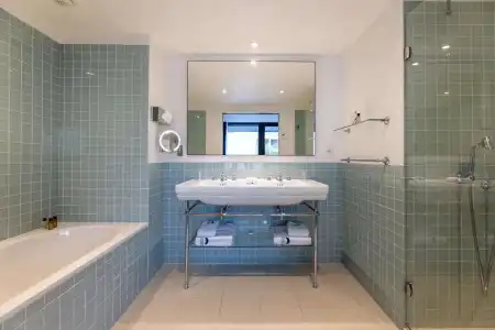 Parister & Spa - 10