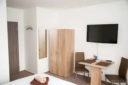 Elendris - Ubytování u kostela - 3