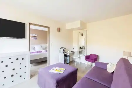 Best Western Plus La Rade - 43