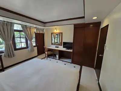 Sunset Mansion - 57