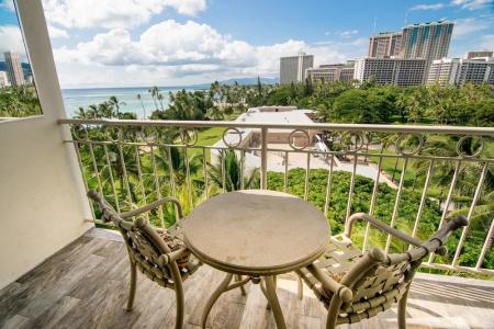 Waikiki Shore by OUTRIGGER - 250