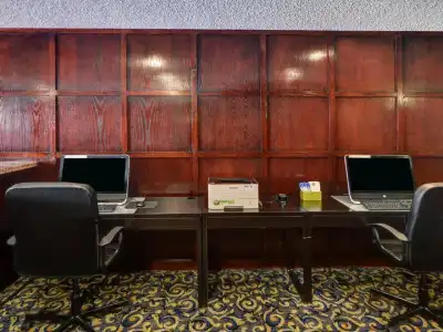 Quality Inn & Suites Irving DFW Airport South - 17