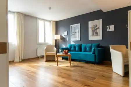 Schiefer Suite & Apartments - 3