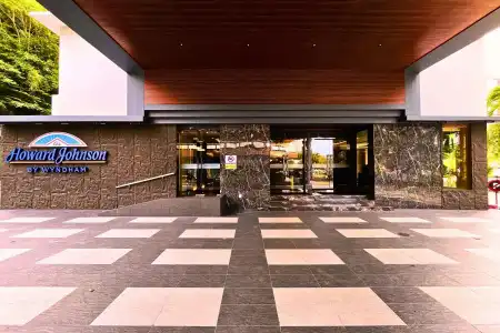 Howard Johnson by Wyndham Kota Kinabalu City Centre - 36