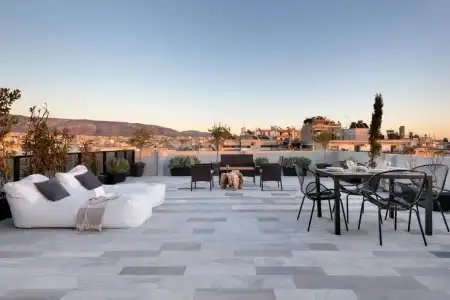 Thisean Modern Suites By Athens Stay - 27