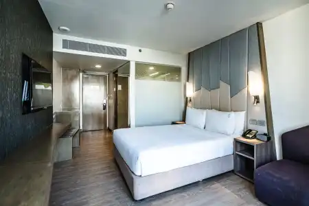 Holiday Inn Express Bangkok Sukhumvit 11 by IHG - 5