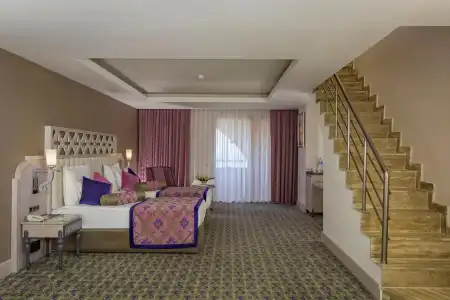 Royal Alhambra Palace – All Inclusive - 36