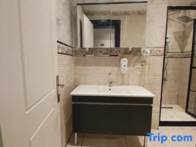 Royal Garden Suite - 44