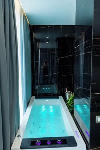 Ames & SPA - 130