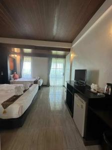 The Sea At Lanta - 59