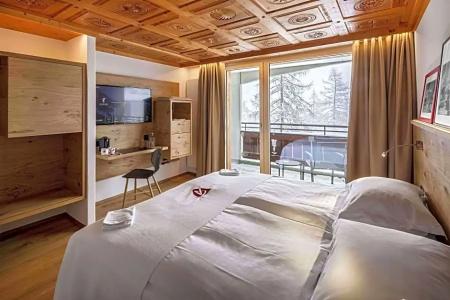 Swiss Alpine Allalin - 55