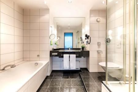 Ramada by Wyndham Essen - 52