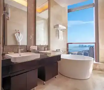 Hilton - 171