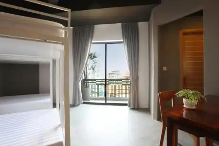 RS II Guesthouse - 78