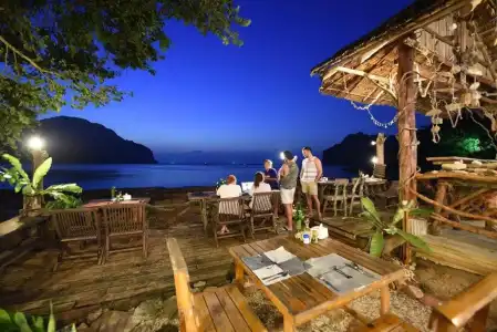 Phi Phi Sunset Bay Resort - 11
