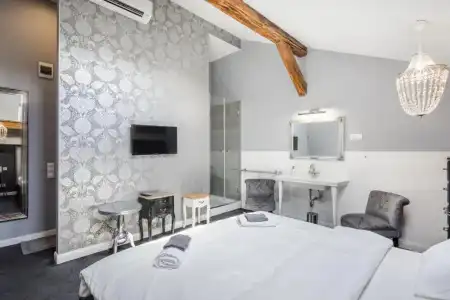 Nador Boutique Best Location By BQA - 52