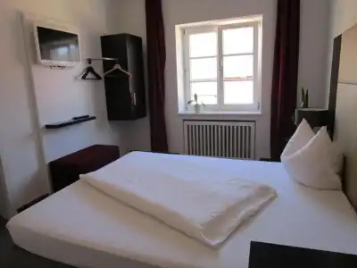 Münchner Hof - 41