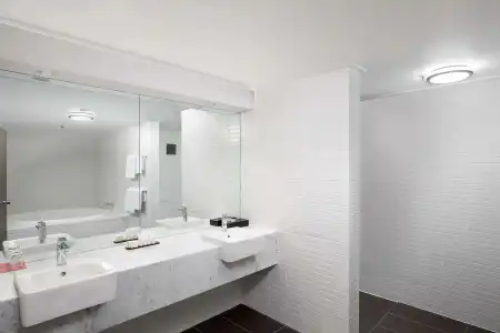 Rydges Canberra - 43