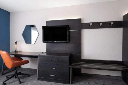 Holiday Inn Express St. Petersburg North (I-275) by IHG - 22