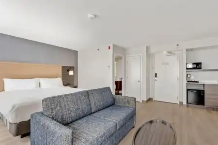 Holiday Inn & Suites Ottawa Kanata by IHG - 109