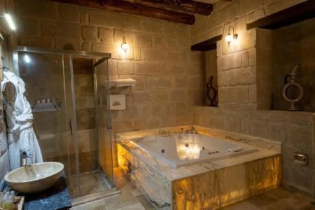 Underground Cave Suites - 129