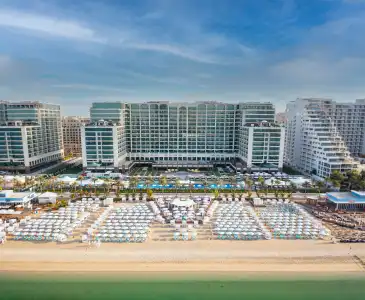 Hilton Dubai Palm Jumeirah - 1