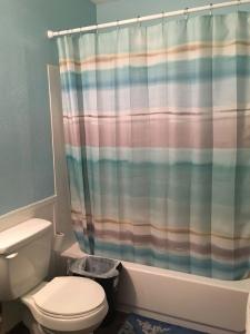 Arctic Adventure Hostel - 8