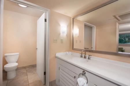 DoubleTree by Hilton San Diego Bayside - 109