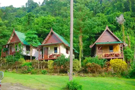 TP Hut Bungalows - 48