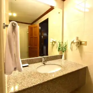 Dynasty Inn Pattaya - 9