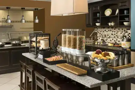Hilton Garden Inn Winston-Salem/Hanes Mall - 10