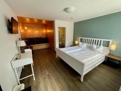 Busses Guesthouse - 14