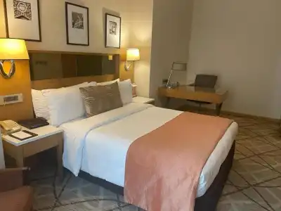 Marine Plaza Mumbai - 24