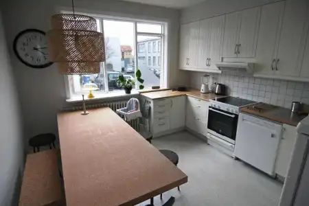Reykjavik Rainbow Guest House - 5