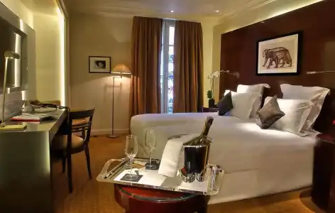 37 - Luxury Flat Montaigne - 1