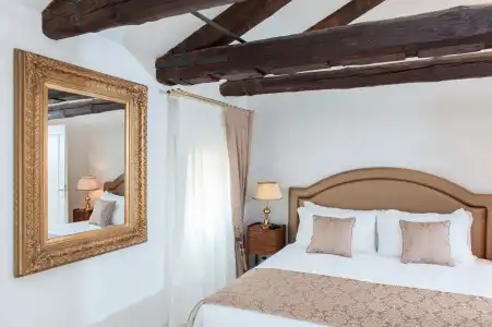 San Teodoro Palace - Luxury Apartments - 11