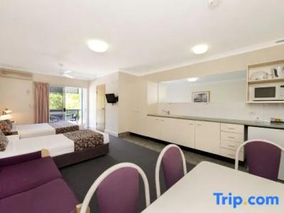 Benson Court Motel - 65