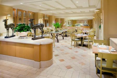 Hilton Los Angeles Airport - 36