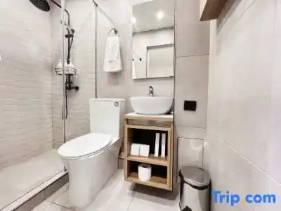 Motives Inn - 159